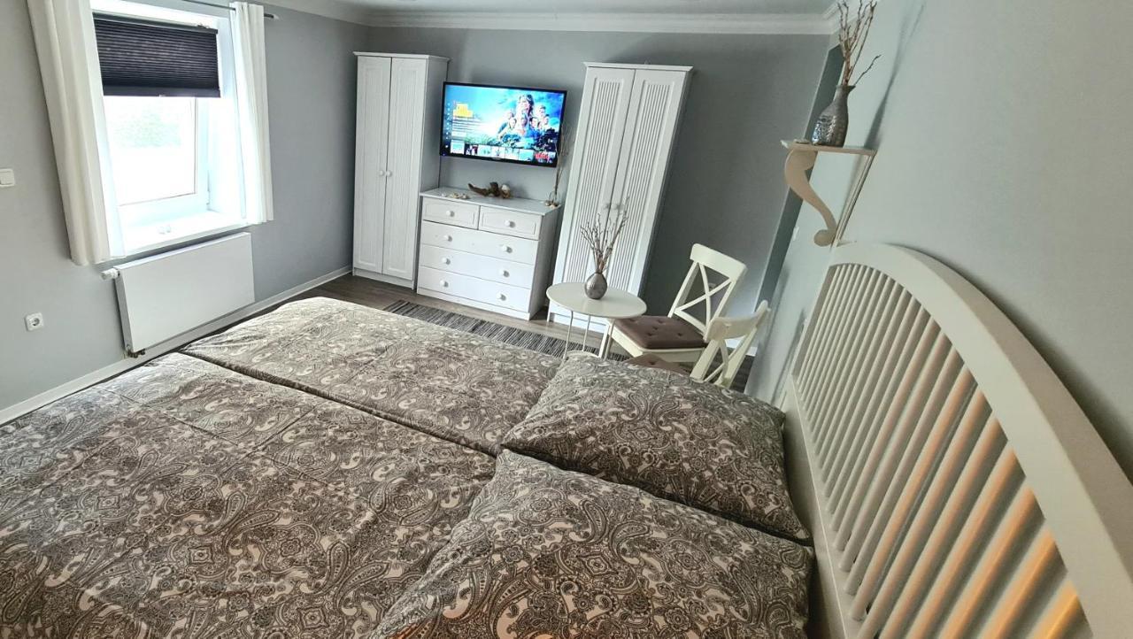 Apartment Mai Elmenhorst/Lichtenhagen Екстериор снимка