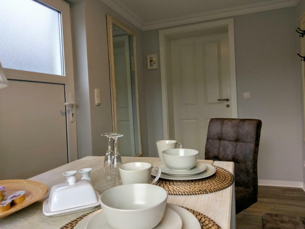 Apartment Mai Elmenhorst/Lichtenhagen Екстериор снимка